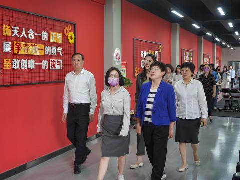 全国总工会女职工部莅临suncitygroup太阳集团电气调研女职工工作