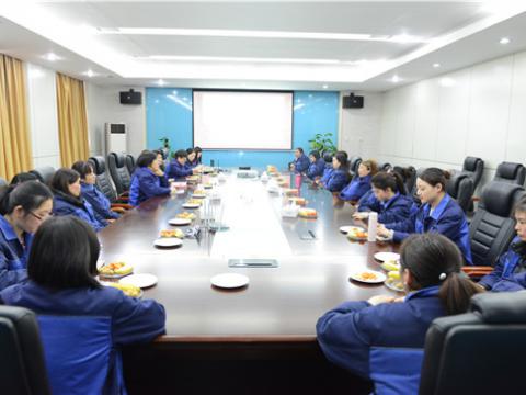 巾帼英雄会  立功新时期——suncitygroup太阳集团集团召开庆祝“三八”国际劳动妇女节座谈会